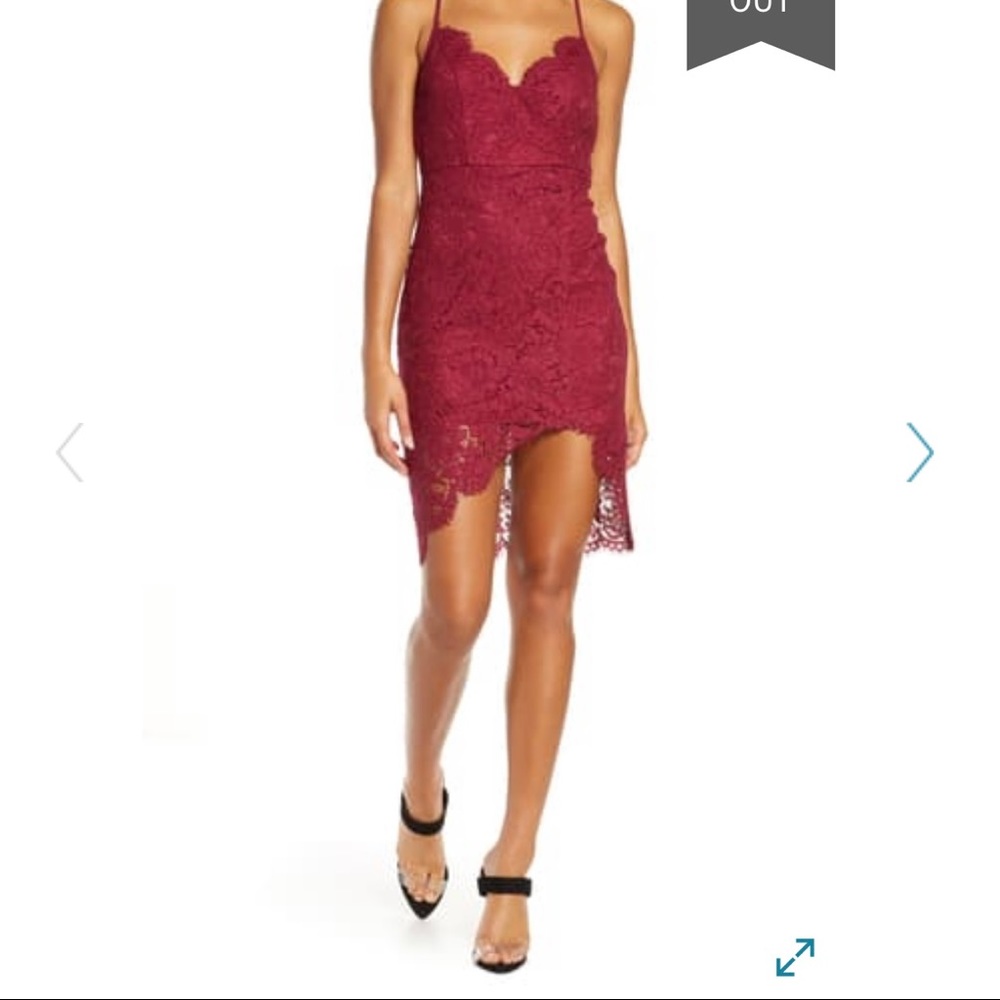 MOVING SALE NWT Lulu’s Lace Cocktail Dress